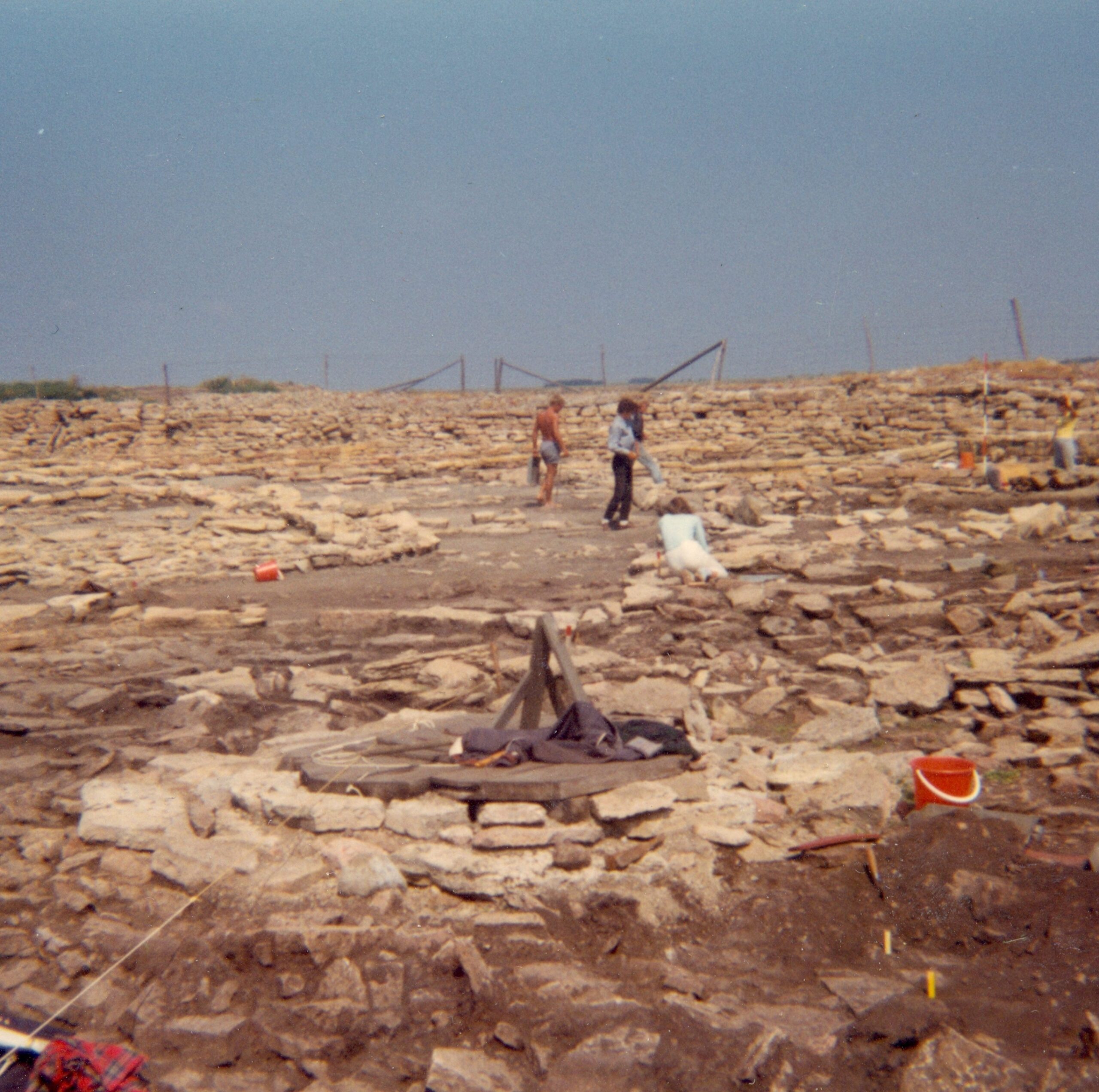 Eketorps borg grävs fram av arkeologer.